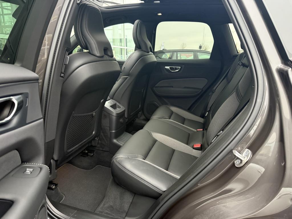 Volvo XC60 t6 398pk recharge ultra dark| panodak| 360camera| adap.cruise| a