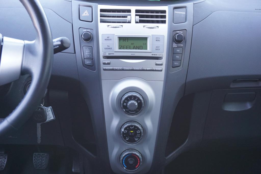 Toyota Yaris 1.3 vvti sol airco / elektr. ramen / nap / nieuwe apk!