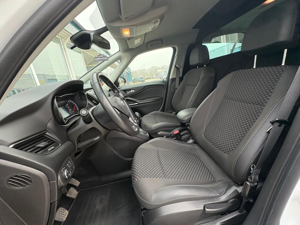 Opel Zafira tourer grijskenteken ! 2 persoons