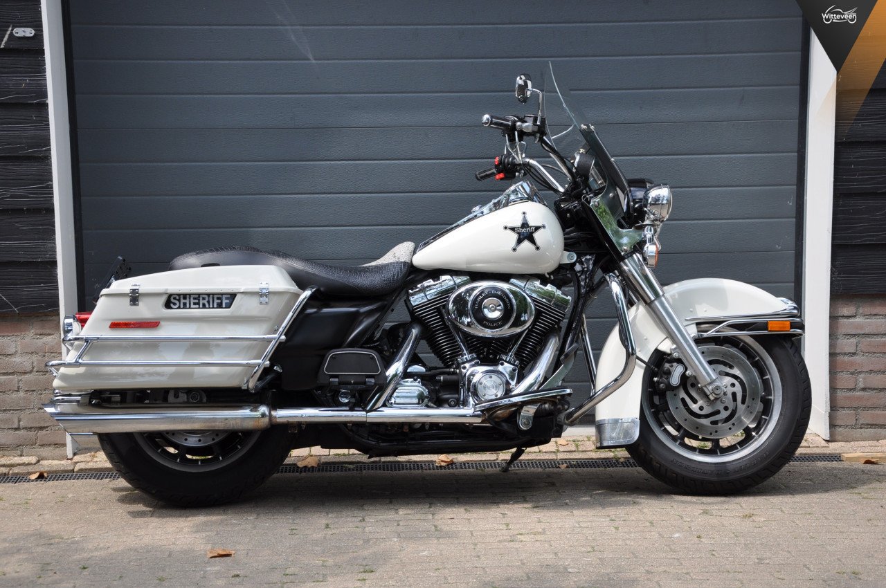 Harley-Davidson FLHRP Road King Police