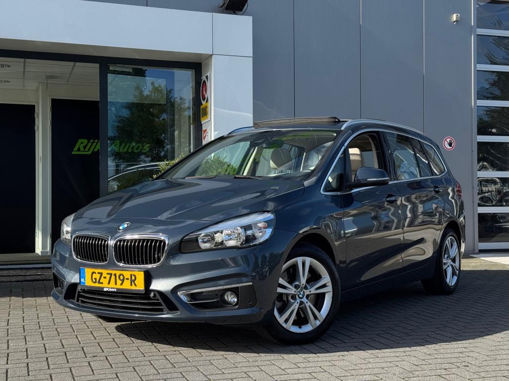 BMW 2-serie gran tourer 220i luxury 7p. * trekhaak * leer * panoramadak * n