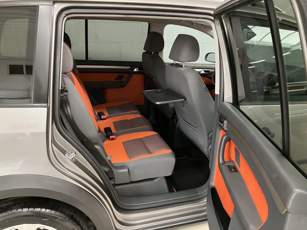 Volkswagen Cross Touran 1.4 TSi DSG Automaat