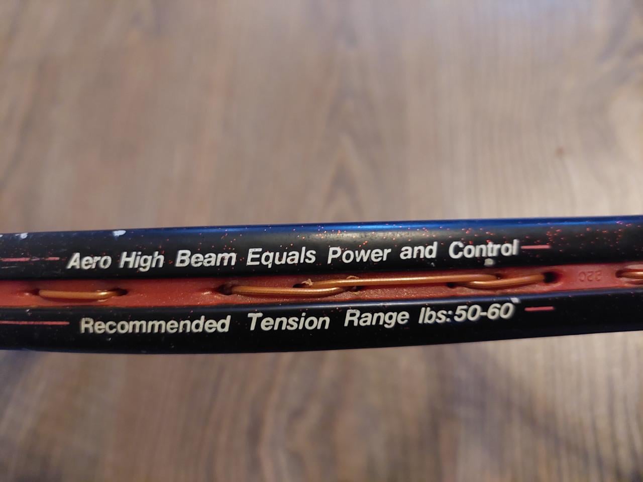 3 Wilson tennisrackets met tas en 11 balletjes