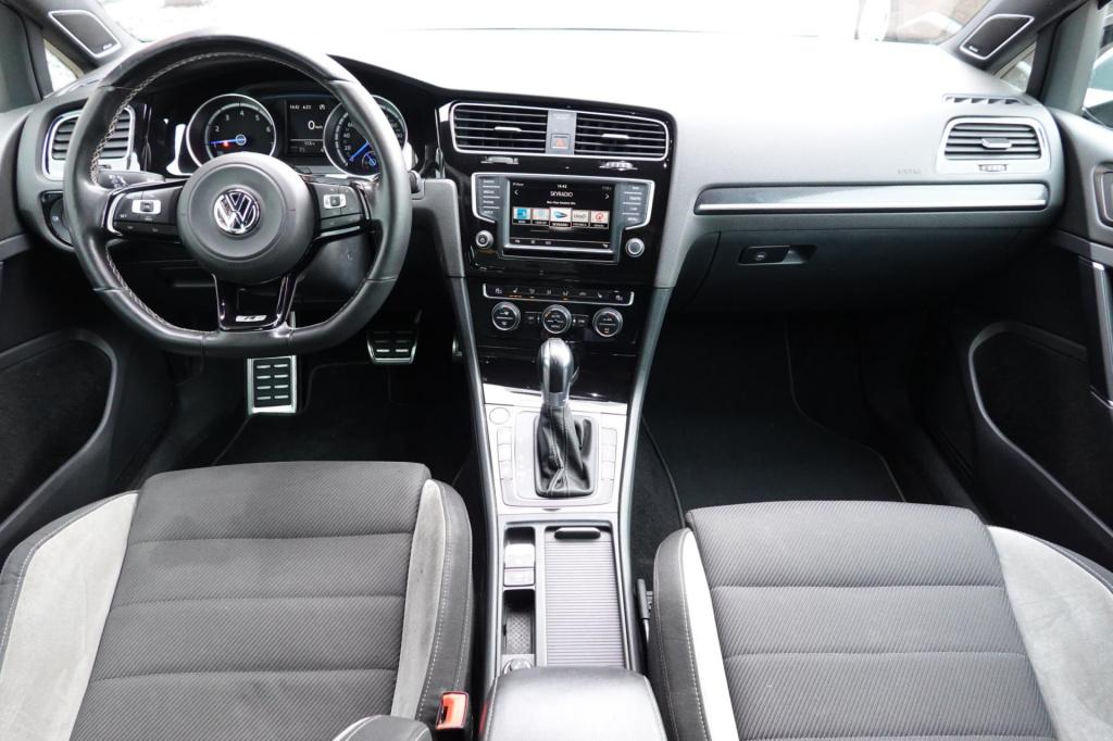 Volkswagen Golf 2.0 tsi r 4motion