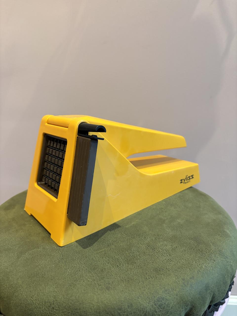 Vintage Zyliss frietsnijder, model S