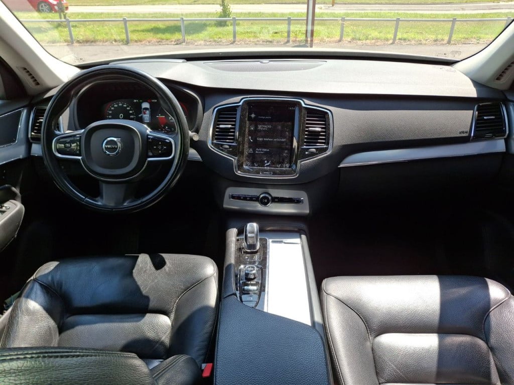 Volvo XC90 2.0 t8 twin engine awd inscription
