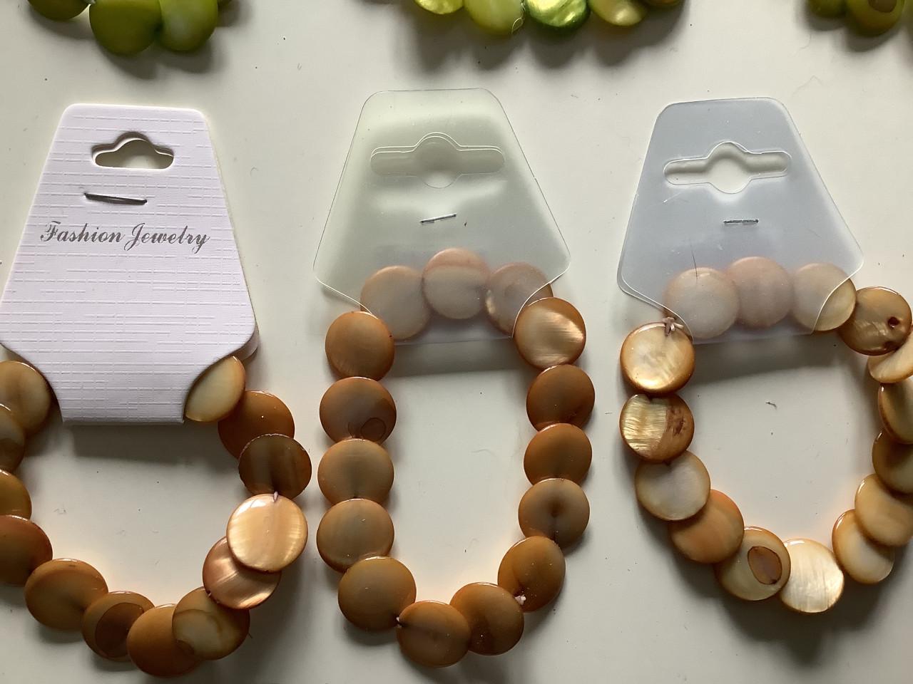 Partij leuke armbandjes ( partij 124).