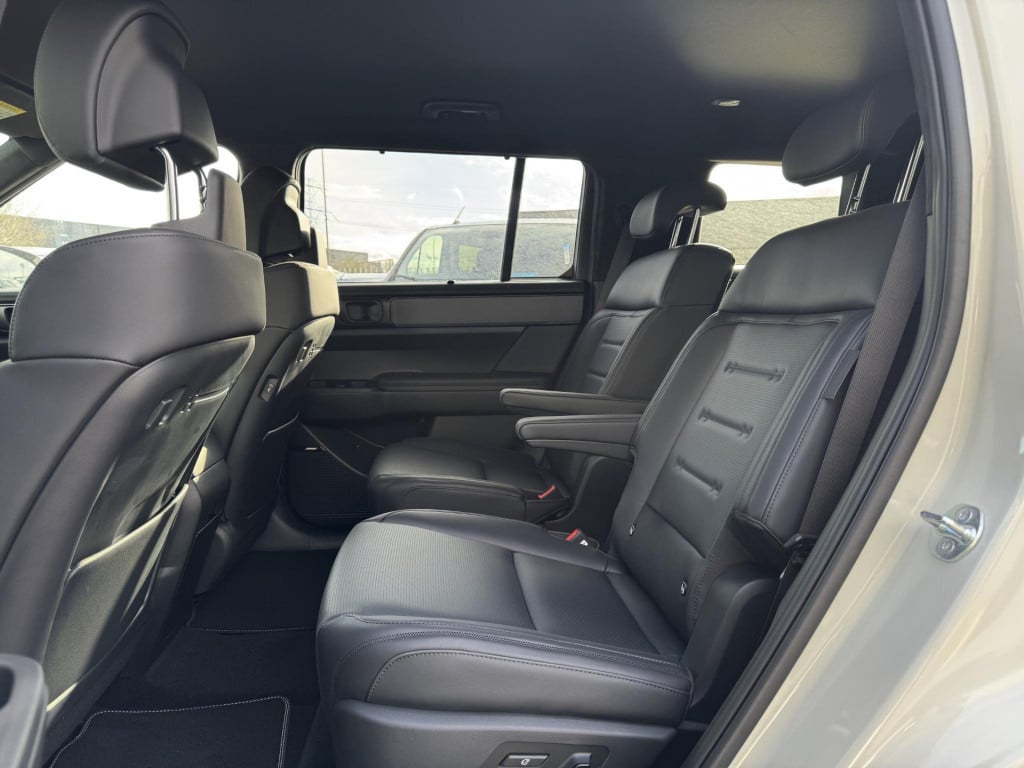 Hyundai Santa Fe 1.6 t-gdi phev black line 4wd 6p. cyber sage lakkleur