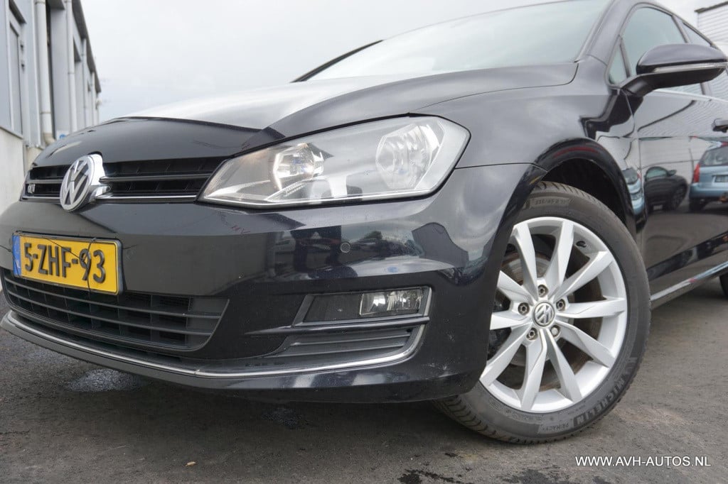 Volkswagen Golf variant 1.2 tsi business edition