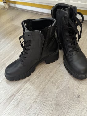 Enkellaarsjes maat 42