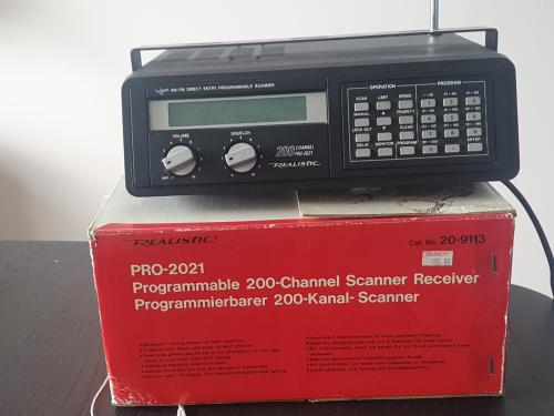 Realistic PRO-2021 / 200 kanalen scanner-receiver  ( 2 stuks )