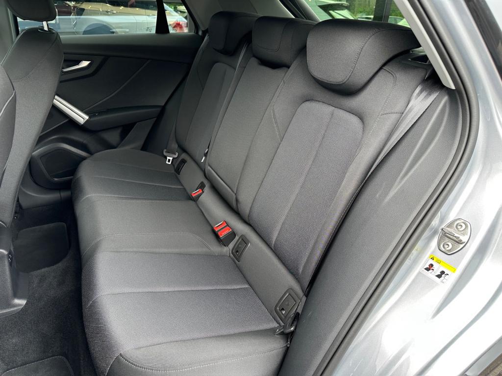 Audi Q2 35 tfsi 150pk s-tronic advanced | elek. achterklep | dode hoek | 4-