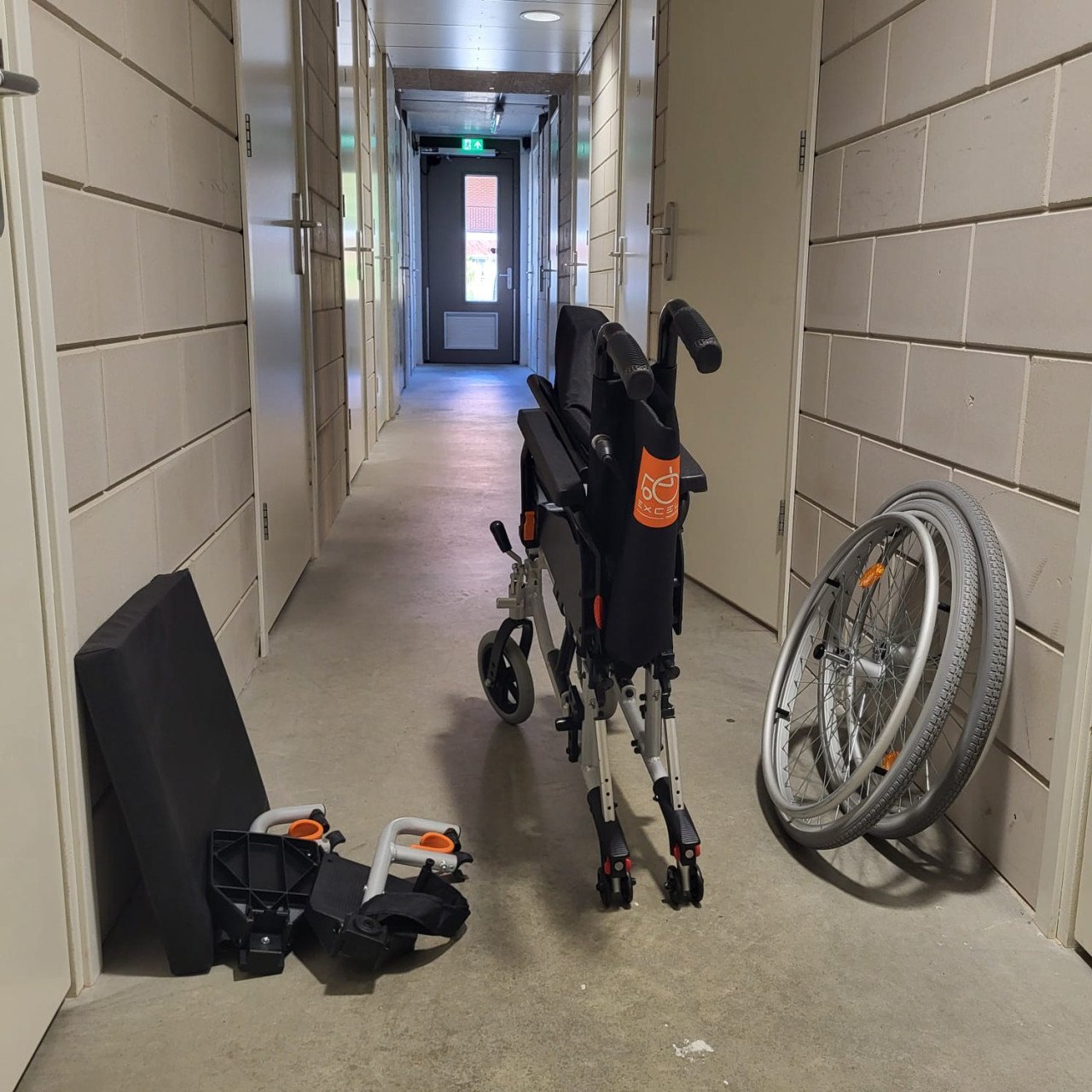 Rolstoel in nieuwstaat