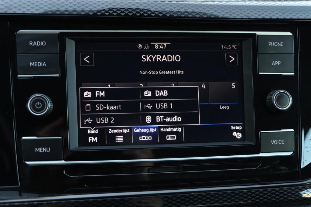 Volkswagen Polo 1.0 tsi life | carplay | sensoren | adaptive