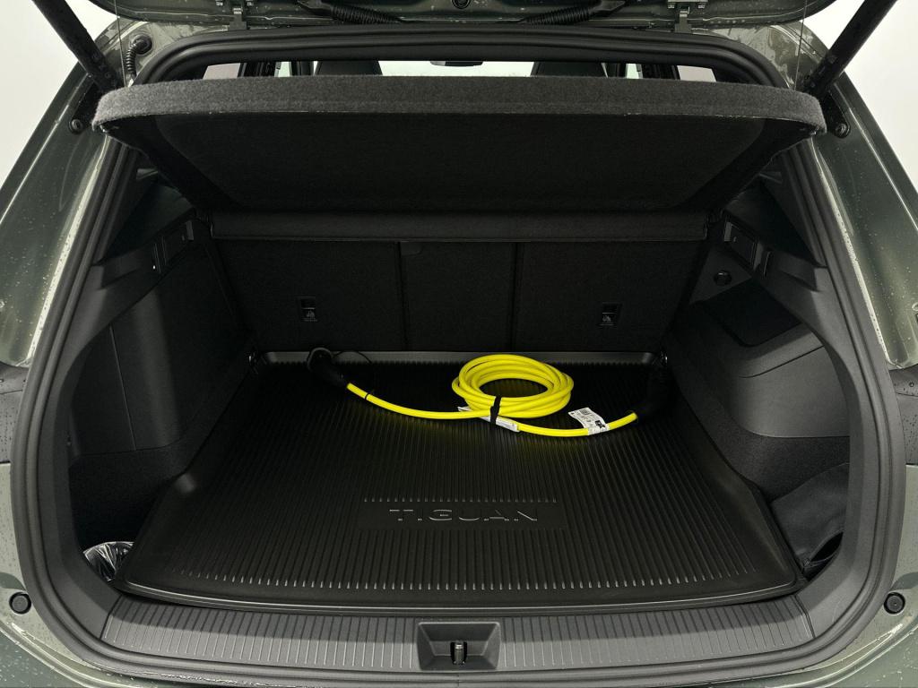 Volkswagen Tiguan r-line edition 1.5 ehybrid 150 kw / 204 pk suv 6 v