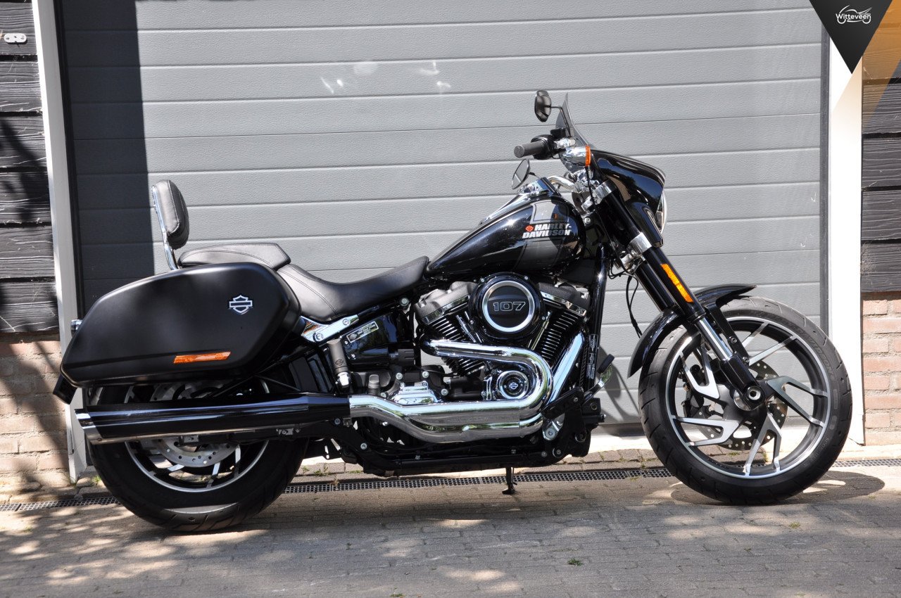 Harley Davidson 107 FLSB Sport Glide Kesstech uitlaat (regelbaar)
