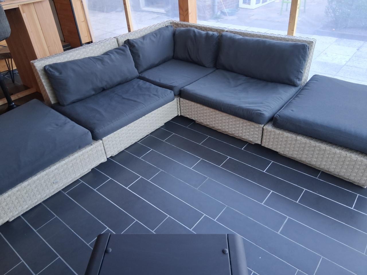 Te koop loungeset in hele goede staat