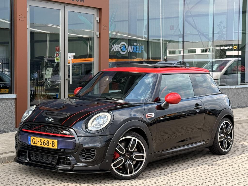 Mini 3-deurs 2.0 john cooper works s 232pk | acc | pano | head-up | harman 