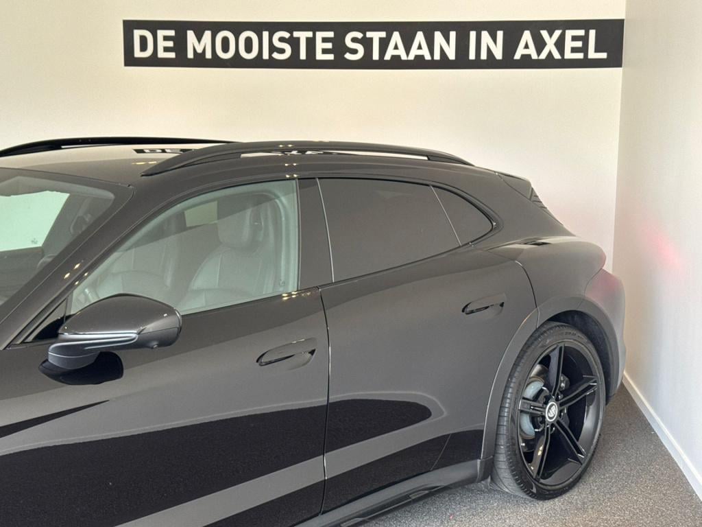 Porsche Taycan cross turismo 4 93 kwh