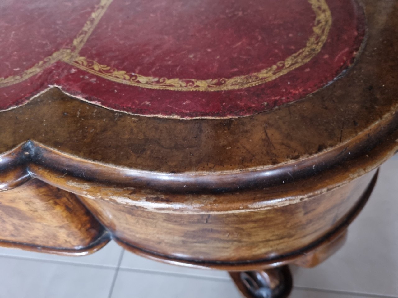 Antieke sidetable / Trumeau
