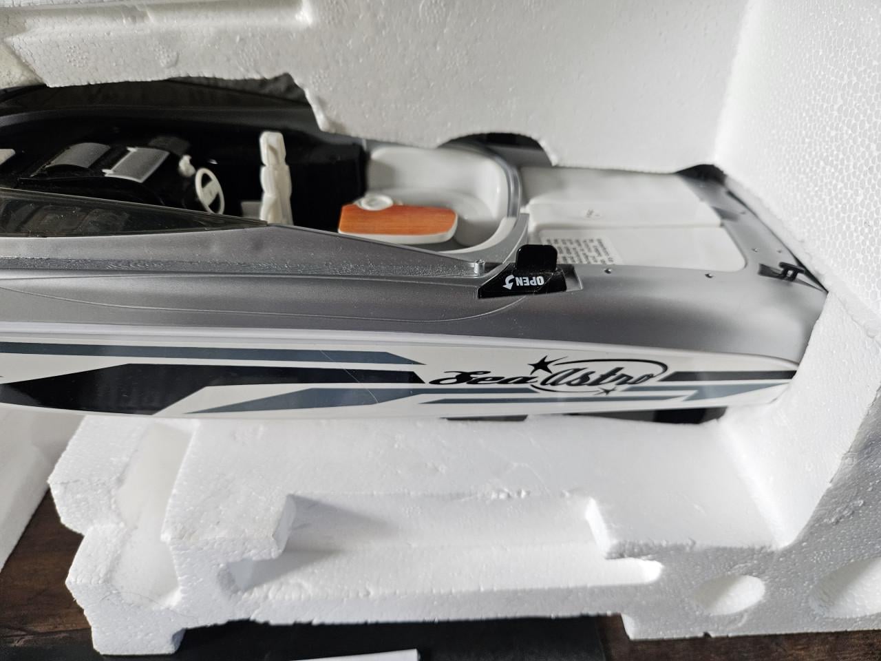 Vintage Nikko Sea Astro RC Boot - Zo goed als nieuw