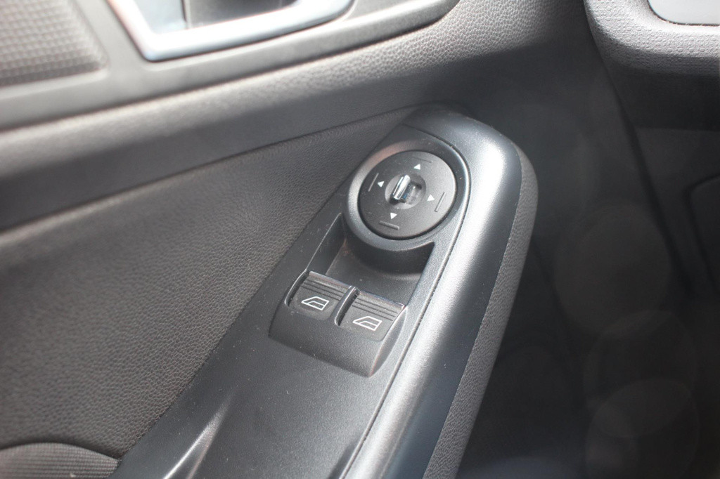 Ford Fiesta 1.0 trend - airco - elek.ramen - elek spiegels - isofix - aux/u