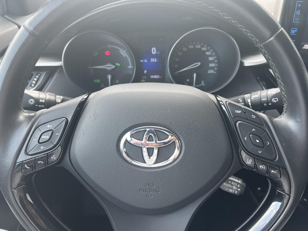 Toyota C-hr 1.8 hybrid executive | all-seasonbanden | dealeronderhouden