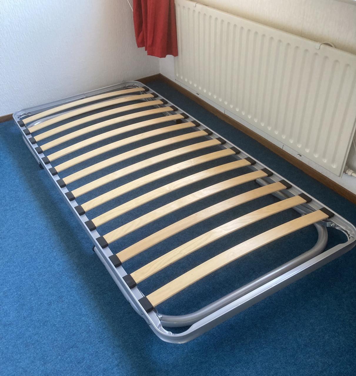 Onderschuifbed (lattenbodem)