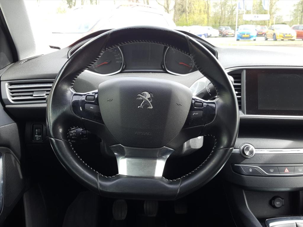 Peugeot 308 sw blue l. 1.2pt-110pk navigatie | trekhaak | cruise control | 