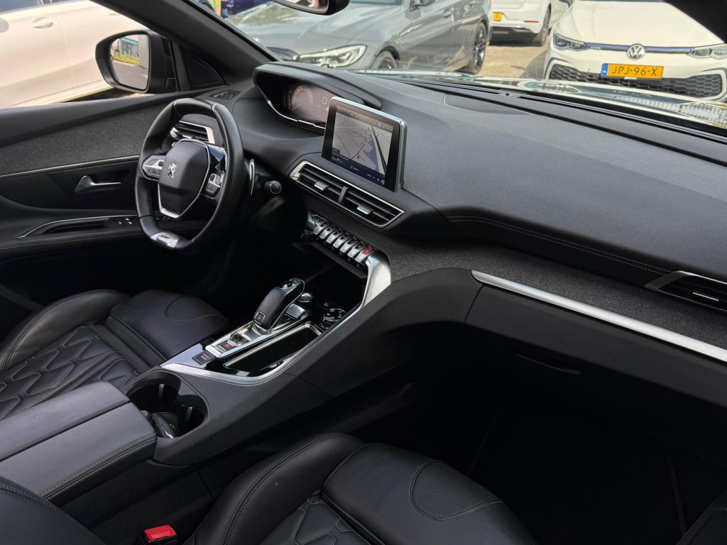 Peugeot 3008 1.2 puretech crossway * gt line * pano *