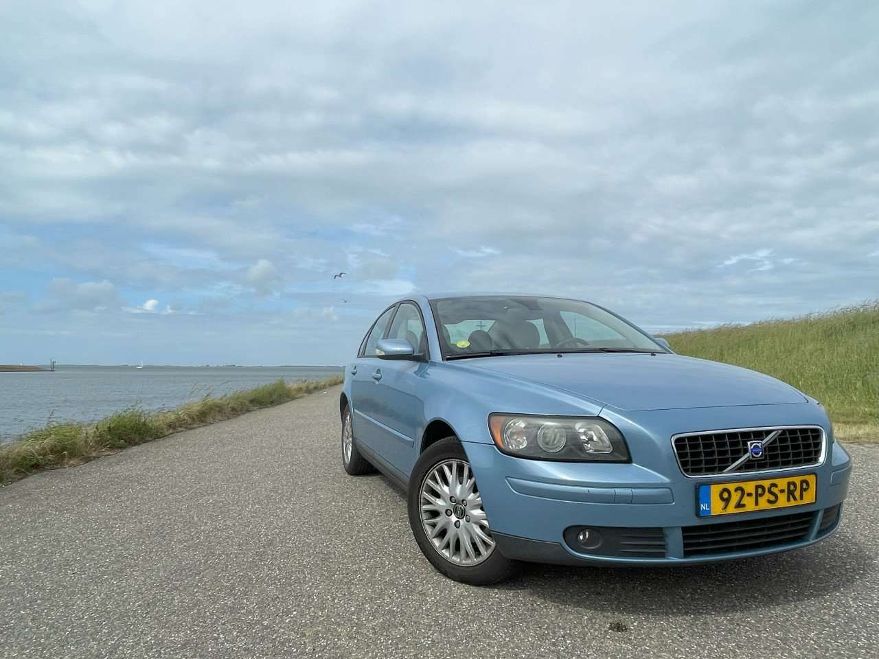 Volvo S40 (2004) | APK tm 03-2026 | nieuwe koppeling | nieuwe dakhemel