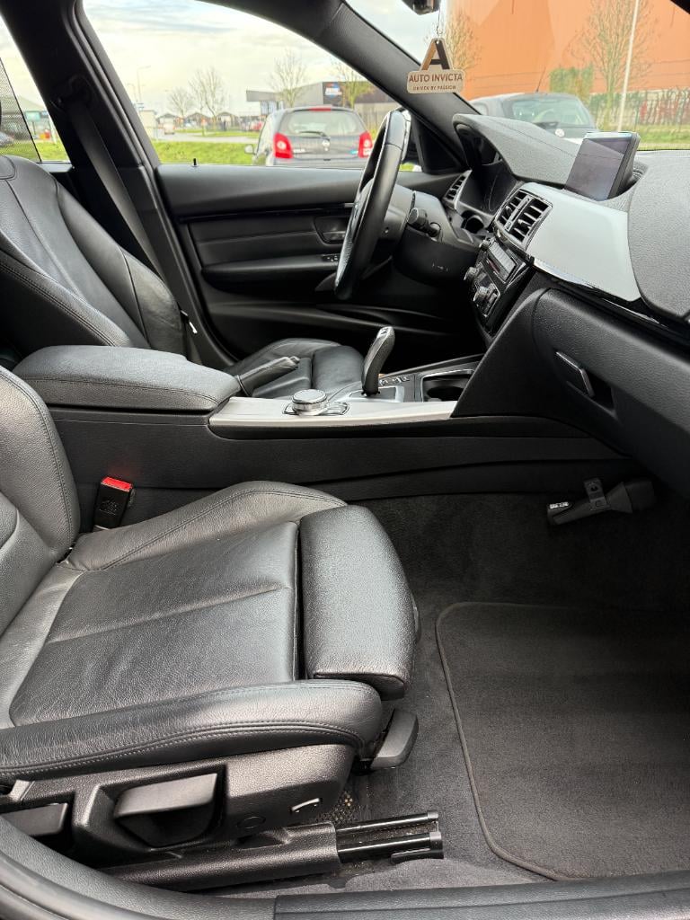 BMW 3-serie 318i touring - m sport - corporate lease