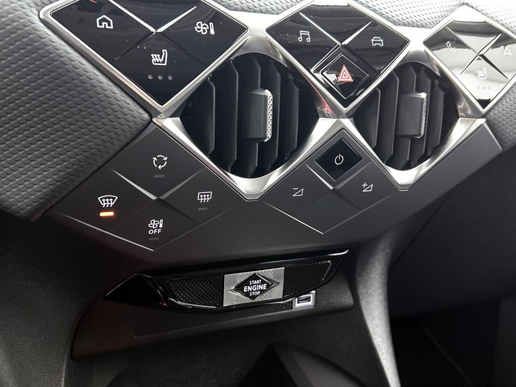 Ds Ds 3 e-tense bastille 54 kwh | camera | head-up display | stoelverwarmin