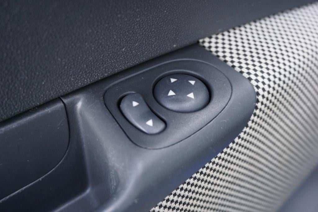 Fiat 500 1.2 lounge automaat - airco / elektr. ramen / pano / lm velgen / n