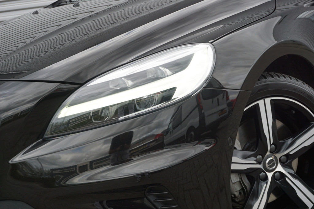 Volvo V40 1.5 t3 polar+ sport automaat / climate / navi / cruise / lane ass