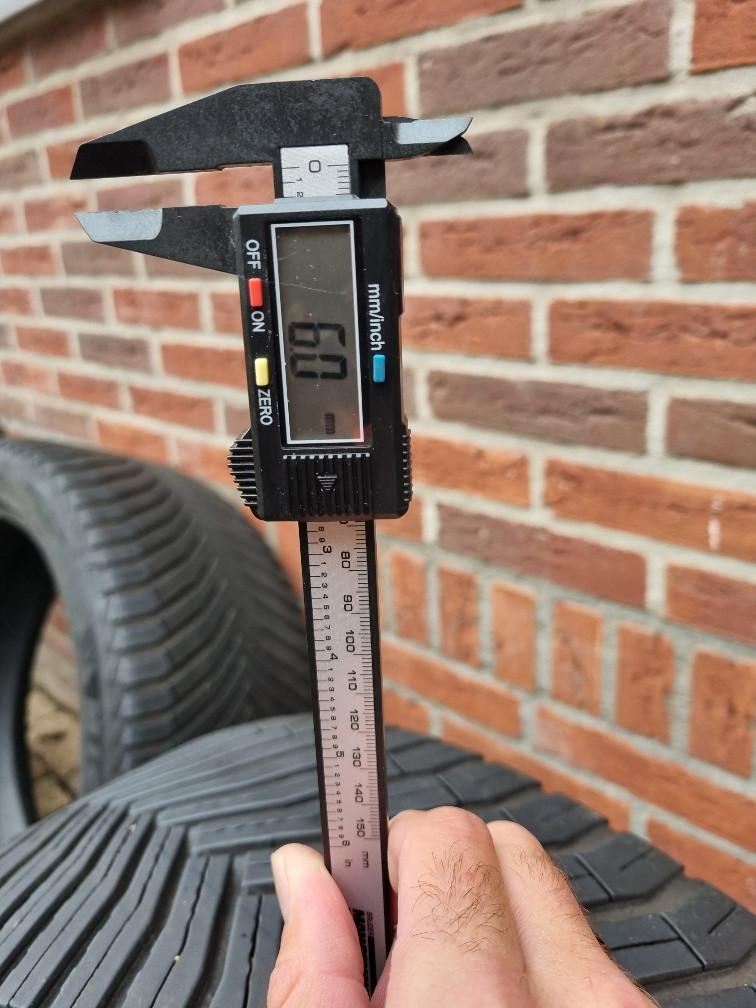 Michelin CrossClimate 2 SUV (VOL) 255/40 R20 101H.