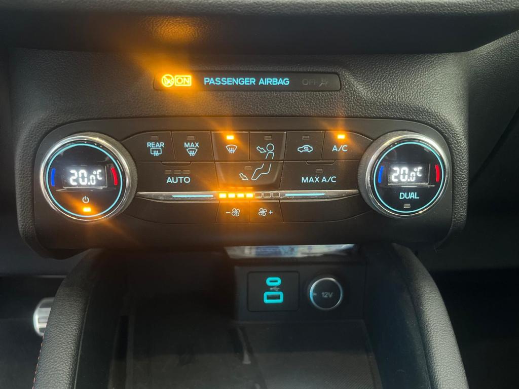 Ford Kuga 1.5 ecoboost st-line x | trekhaak | climate |