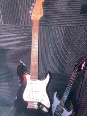 Squier mini stratocaster