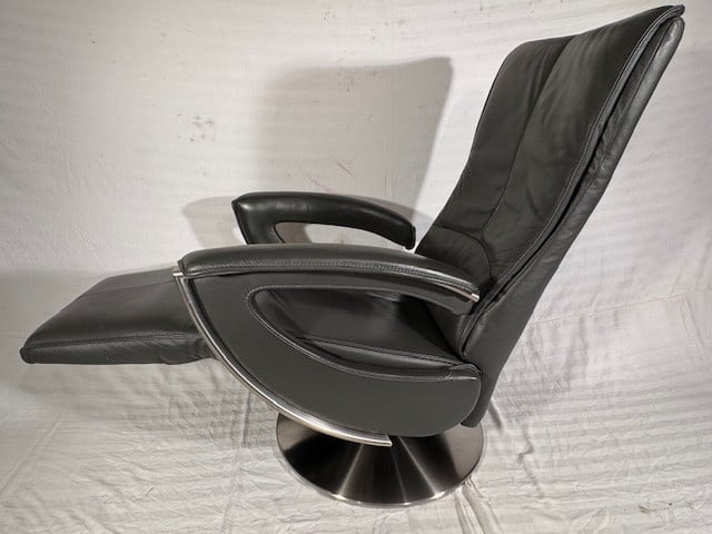Relaxfauteuil/Relax fauteuil/Stoel. Prominent.