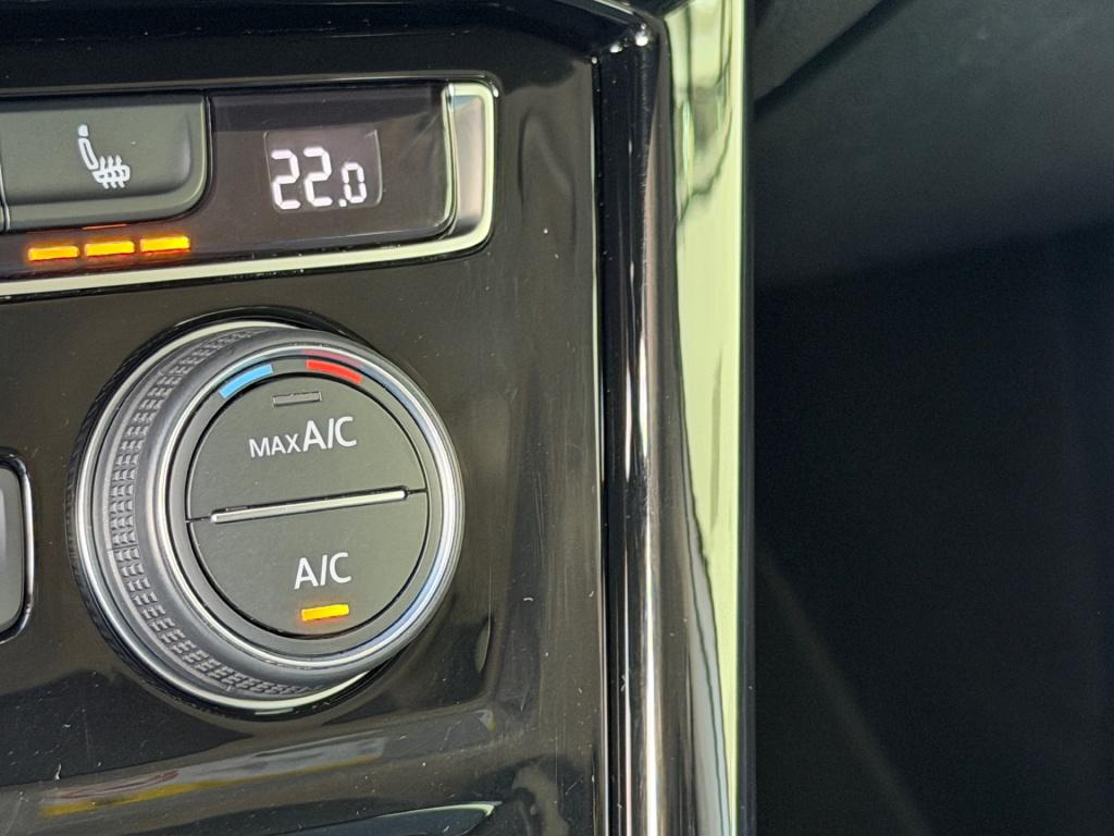 Volkswagen Touran 1.5 tsi 150pk highline | trekhaak | led | carplay | 17 in