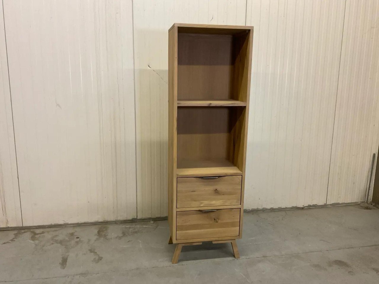 Nieuwe eiken kast / boekenkast in verpakking 195x60x40
