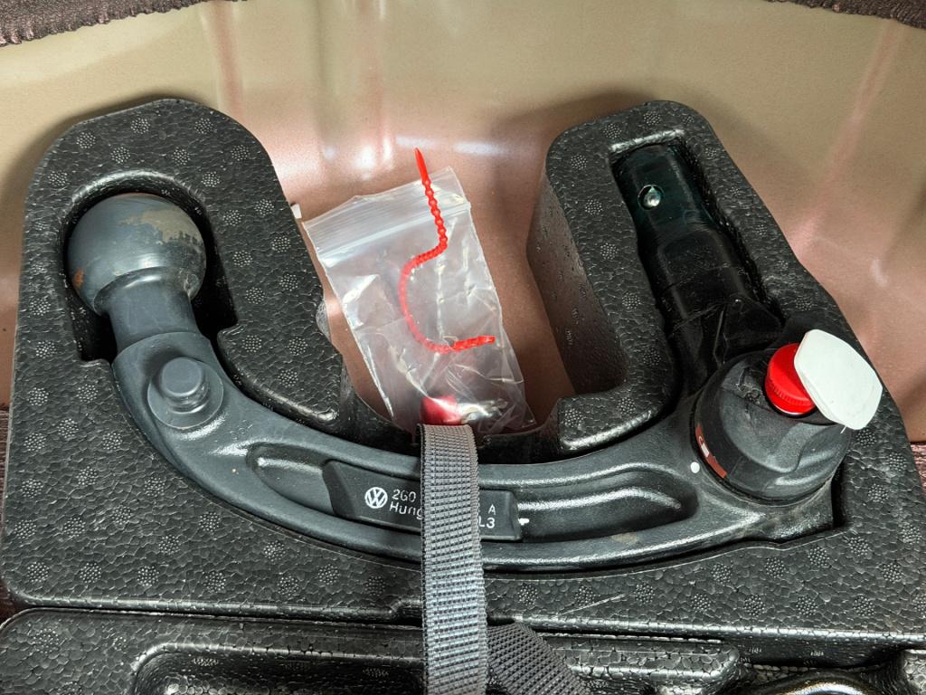 Volkswagen T-cross 1.0 tsi 115pk dsg goal | trekhaak | camera | 4-season | 