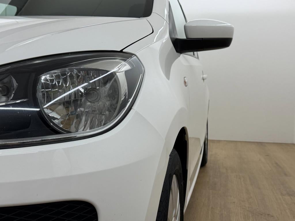 Volkswagen UP! occasion 1.0 move up! bluemotion | wit | tweedehands volkswa