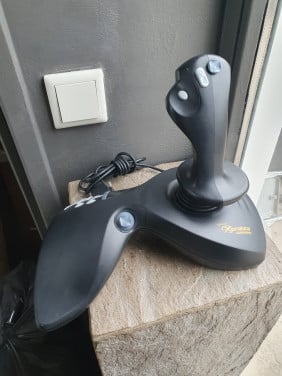 Zgan Gravis xterminator dual control joystick in werkende staat....