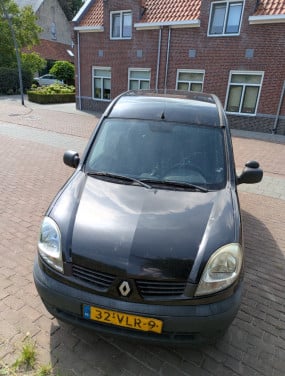 Renault Kangoo 1.5 DCI zwart 2008 223000 km APK tot 07/26