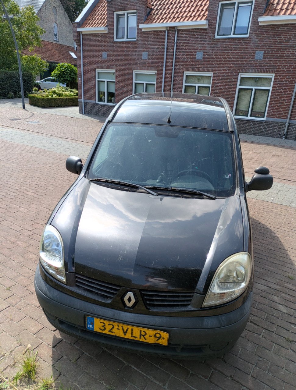 Renault Kangoo 1.5 DCI zwart 2008 223000 km APK tot 07/26