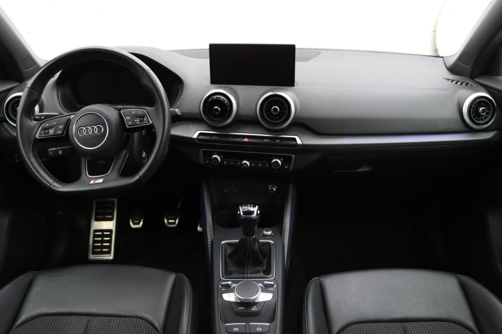 Audi Q2 30 tfsi s-line edition sound 110pk