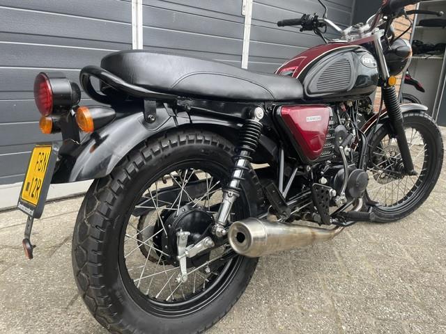 Schitterende demo hanway raw 50 caferacer van 1 ste eigenaar met maar 1775k