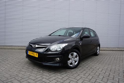 Hyundai I 30 1.4i i-drive cool airco / elektr. ramen / nap