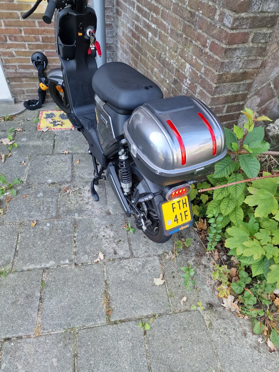 Electrische brommer GERESERVEERD